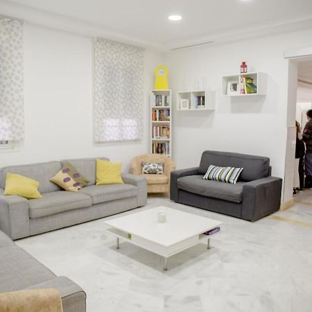 Colegio Mayor Careu - Women Only - University Community Seville Luaran gambar
