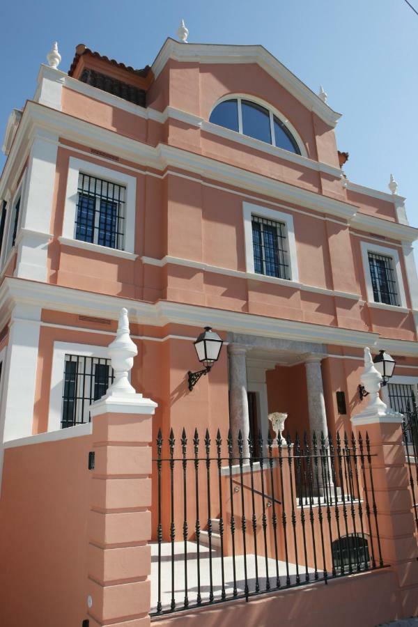 Colegio Mayor Careu - Women Only - University Community Seville Luaran gambar