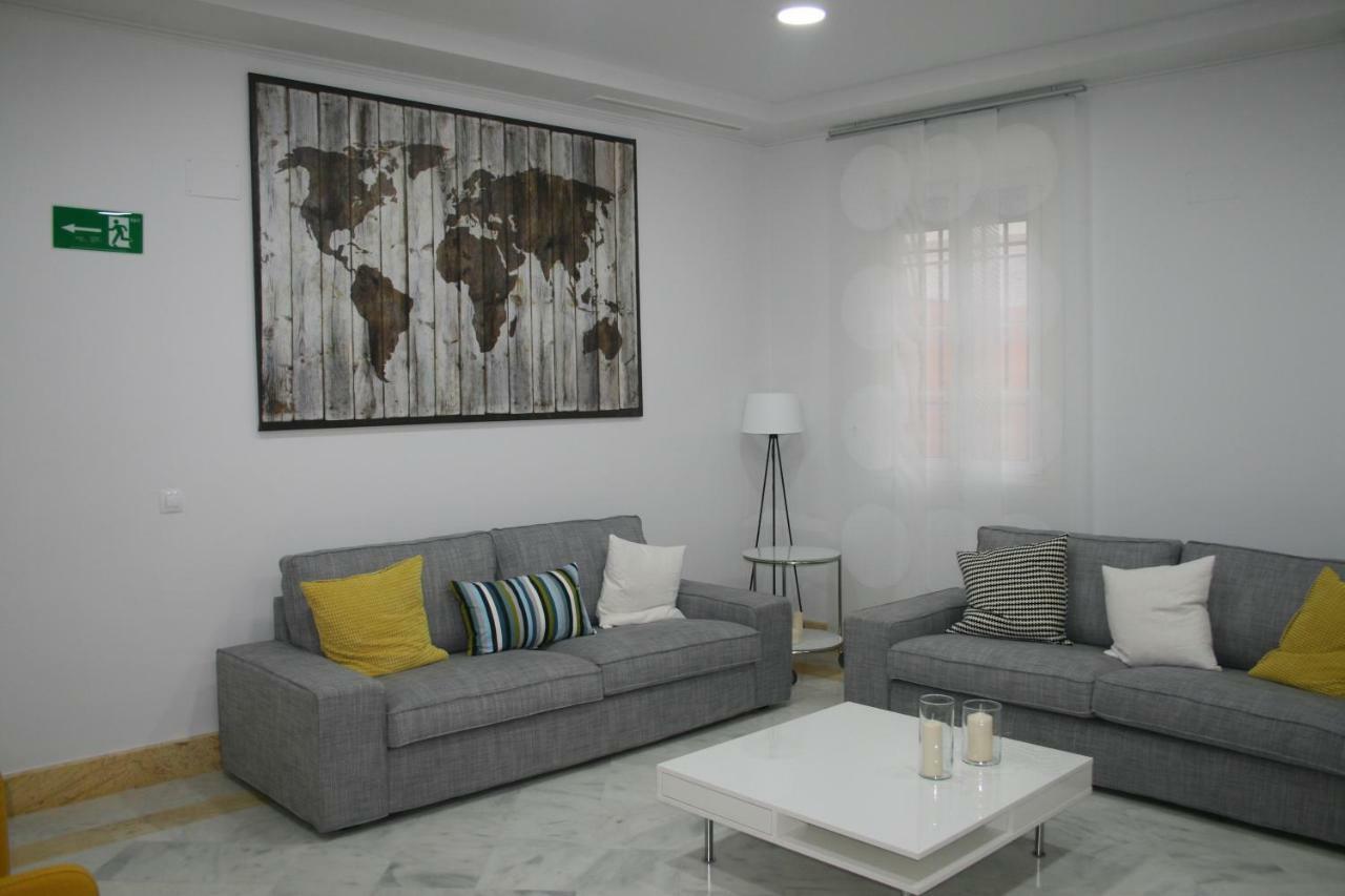 Colegio Mayor Careu - Women Only - University Community Seville Luaran gambar