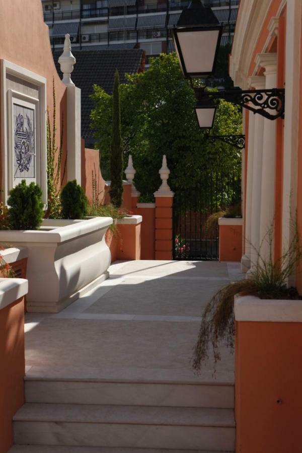 Colegio Mayor Careu - Women Only - University Community Seville Luaran gambar
